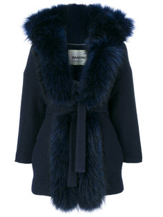 пальто с поясом и пушистыми лацканами  Ava Adore