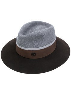 шляпа с полями и фирменной бляшкой Maison Michel