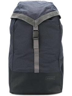 рюкзак с замшевой отделкой Eastpak