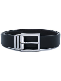 ремень с серебристой пряжкой  Boss Hugo Boss