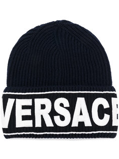 шапка с логотипом Versace