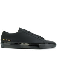 кроссовки на шнуровке Common Projects