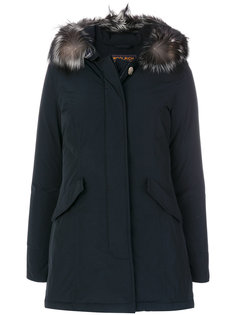 парка на пуговицах  Woolrich