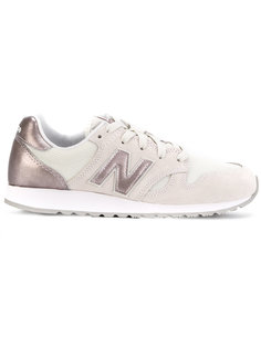 кроссовки на рифленой подошве New Balance