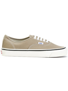 кроссовки на шнуровке Vans