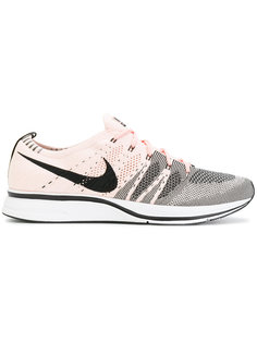 кроссовки Flyknit Nike