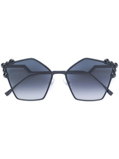 солнцезащитные очки пятиугольной формы с заклепками Fendi Eyewear