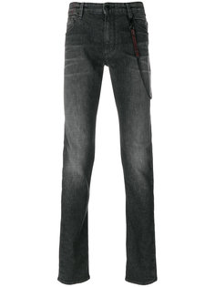 джинсы с цепочкой Emporio Armani