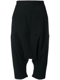 drop crotch pleated trousers  Aleksandr Manamïs