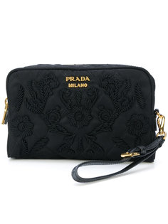 сумка с вышивкой Prada