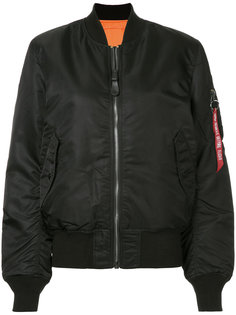 классическая куртка-бомбер  Alpha Industries