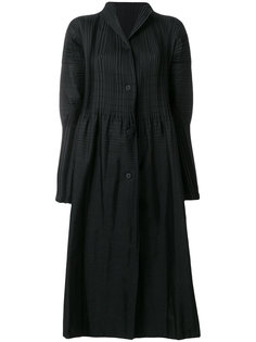 oversized pleated dress  Issey Miyake