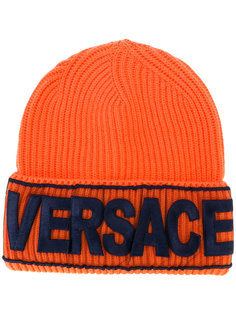 шапка с логотипом Versace
