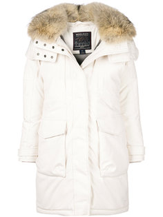 парка-пуховик с лисьим мехом Woolrich
