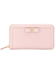 кошелек Vara на молнии  Salvatore Ferragamo