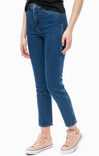 Зауженные джинсы синего цвета Wrangler