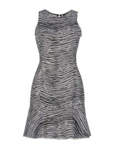 Короткое платье Guess