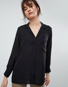 Блузка с открытым воротом и большим карманом ASOS - Черный