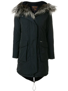 дутая парка Woolrich