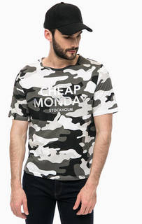 Футболка с камуфляжным принтом Cheap Monday