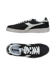 Низкие кеды и кроссовки Diadora
