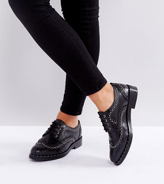 Кожаные туфли на плоской подошве для широкой стопы с отделкой заклепками ASOS MONTEREY - Черный