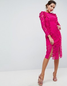 Прямое кружевное платье миди с оборкой ASOS - Розовый