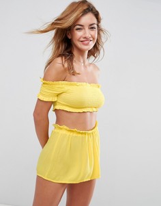 Комбинируемый присборенный пляжный кроп-топ с открытыми плечами ASOS - Желтый