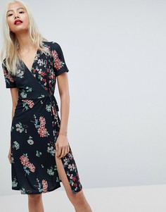 Платье миди с запахом и цветочным принтом ASOS - Мульти