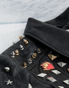 Значок в форме сердца Skinnydip - Мульти