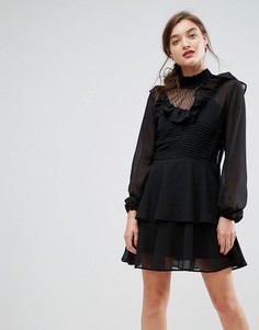 Платье мини со вставкой из сетки добби и оборкой ASOS - Черный