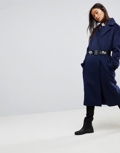 Двубортное пальто с брошью на поясе ASOS - Темно-синий