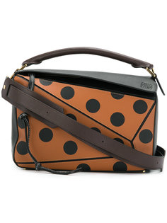 сумка на плечо Puzzle с рисунком в горох Loewe