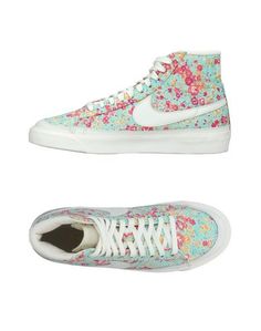 Высокие кеды и кроссовки Nike