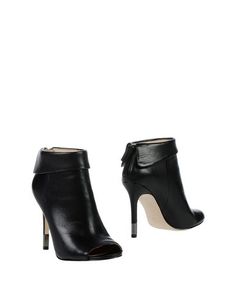 Полусапоги и высокие ботинки Guess