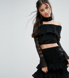 Кроп-топ с кружевными рюшами и расклешенными рукавами White Cove Petite - Розовый