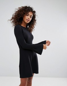 Трикотажное платье с расклешенными рукавами Esprit - Черный