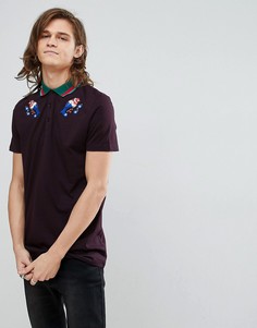 Удлиненное поло с вышитой птицей и отделкой на воротнике ASOS - Красный