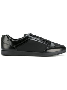 кроссовки на шнуровке Prada