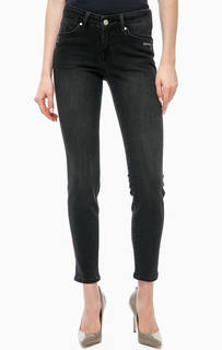 Зауженные джинсы с вышивкой Mustang