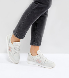 Бело-золотистые кроссовки New Balance 697 - Белый