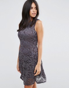 Короткое приталенное кружевное платье AX Paris - Серый