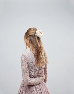 Заколка для волос ограниченной серии с белой розой - Белый Asos