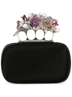 клатч Knuckle с жемчугом Alexander McQueen