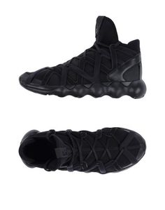 Низкие кеды и кроссовки Y-3