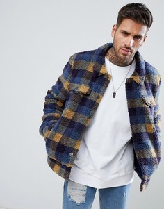 Синяя куртка из искусственного меха в клетку в стиле вестерн ASOS - Синий
