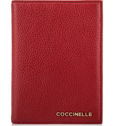 Красная кожаная обложка для паспорта Coccinelle