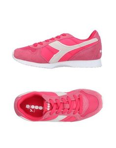 Низкие кеды и кроссовки Diadora