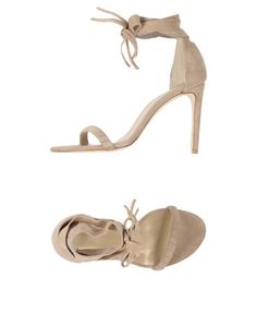 Сандалии Stuart Weitzman