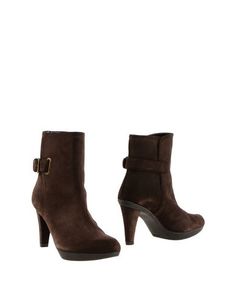 Полусапоги и высокие ботинки Stuart Weitzman